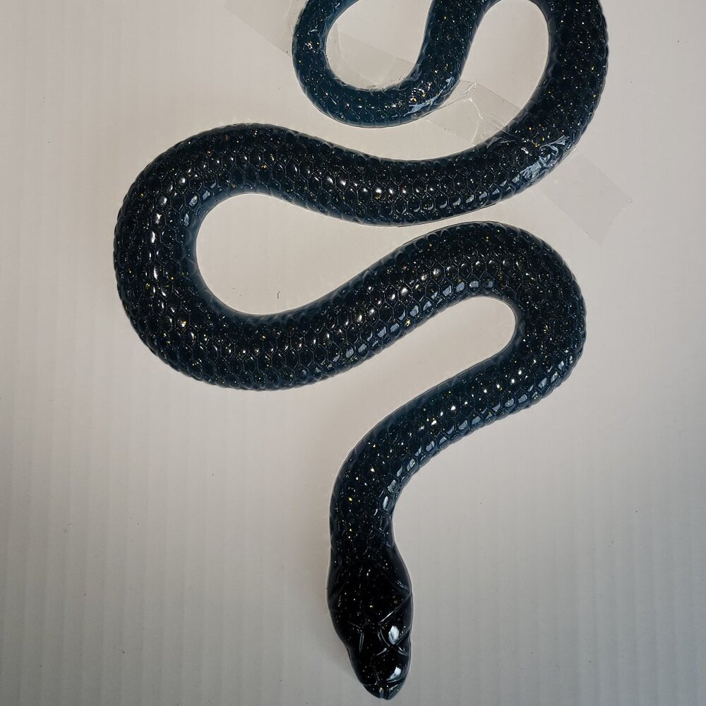 SNAKE winder BLUE Resin Figurine NEW Animal Critter CAMP HOME GARDEN